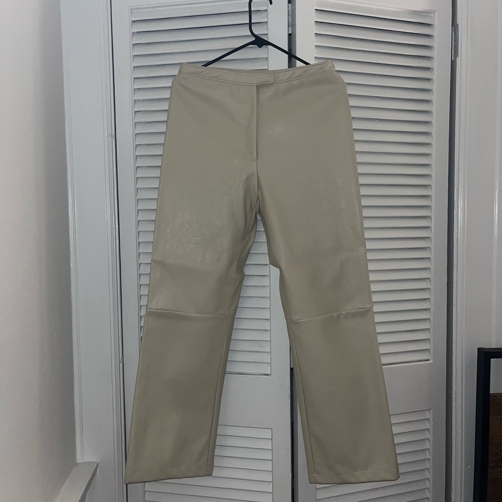Women’s Beige Pants